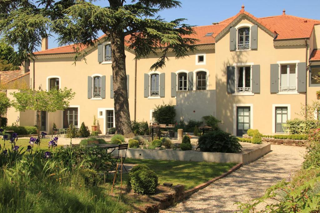 La Villa Des Charmilles Vernoux-en-Vivarais Luaran gambar